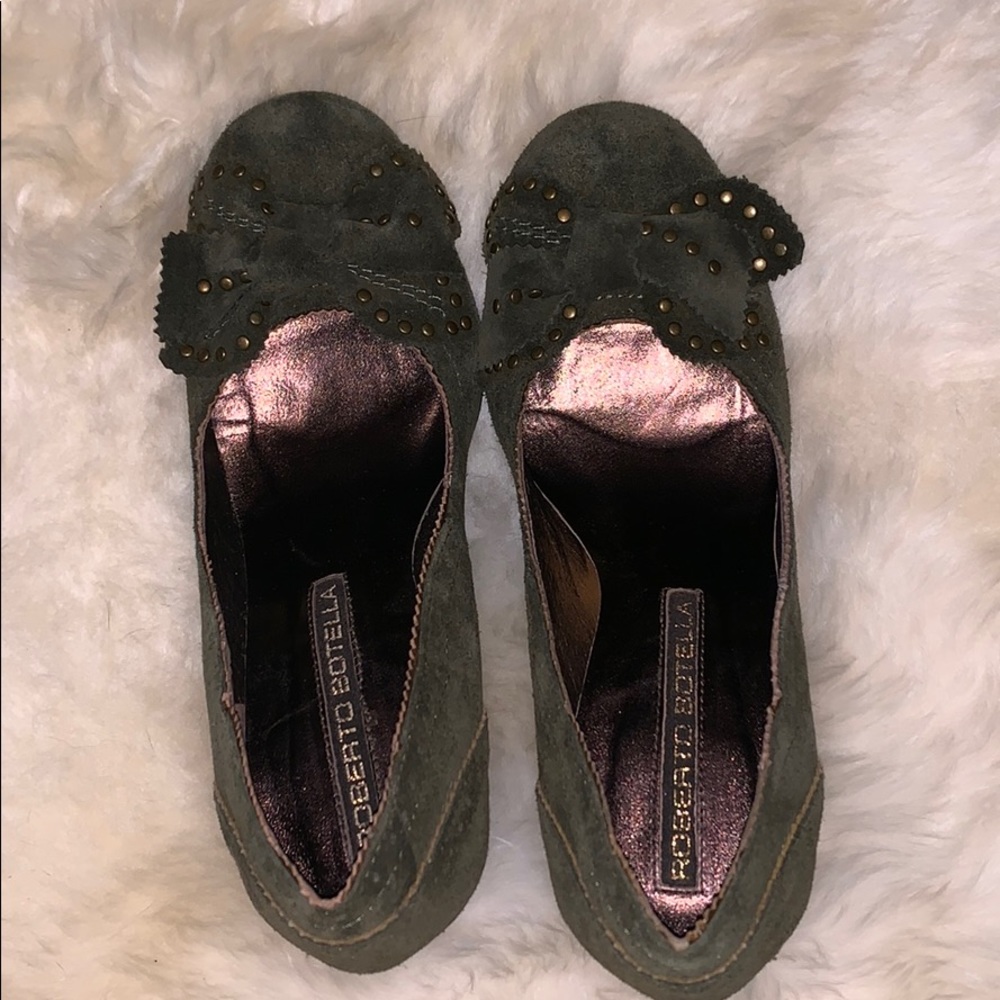 Y2K Suede Bow Forest Green made in Spain heels
